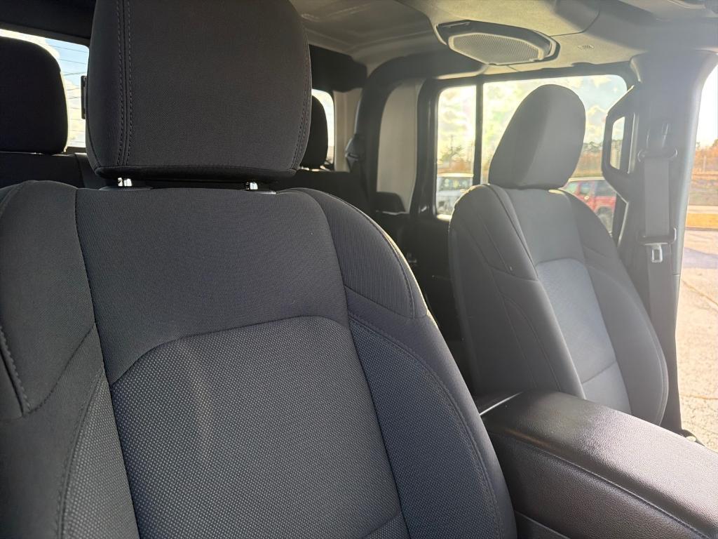 used 2023 Jeep Gladiator car, priced at $38,070