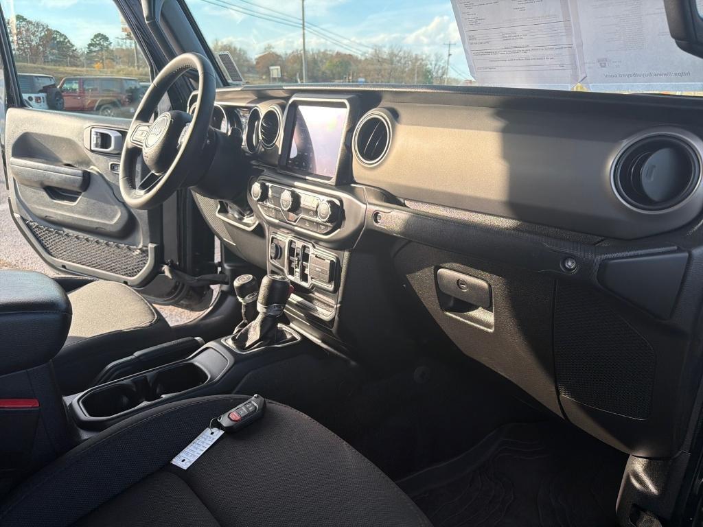 used 2023 Jeep Gladiator car, priced at $38,070