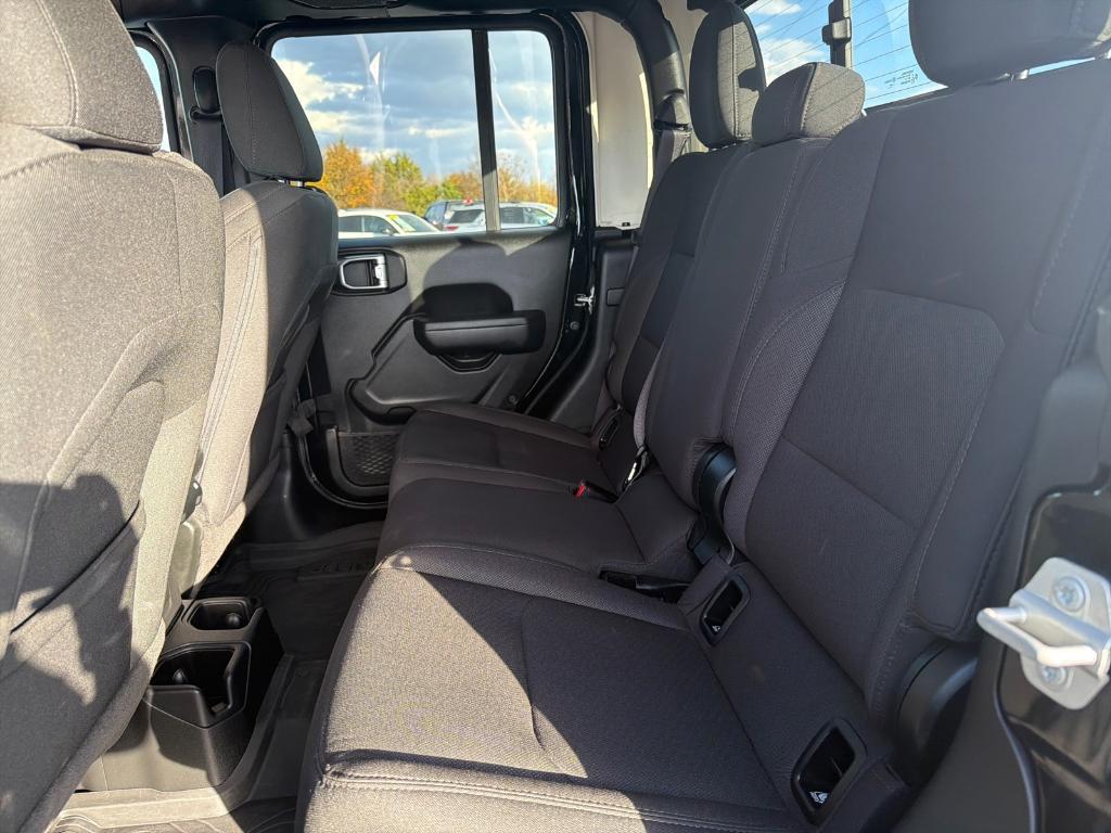 used 2023 Jeep Gladiator car, priced at $38,070