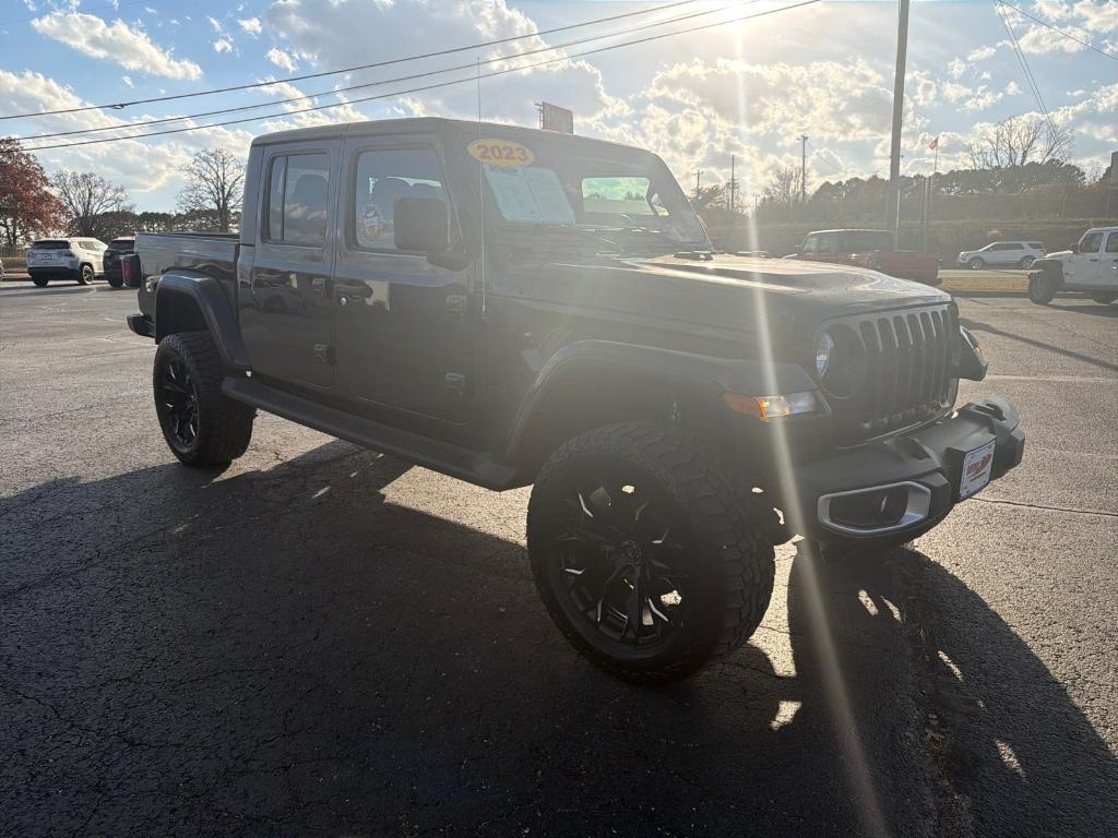 used 2023 Jeep Gladiator car, priced at $38,070