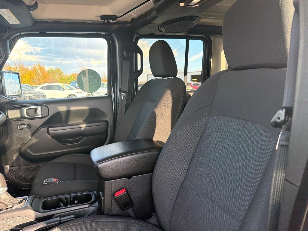 used 2023 Jeep Gladiator car, priced at $38,070