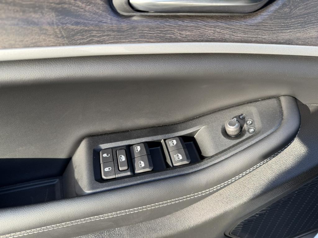 new 2026 Jeep Grand Cherokee car, priced at $47,130