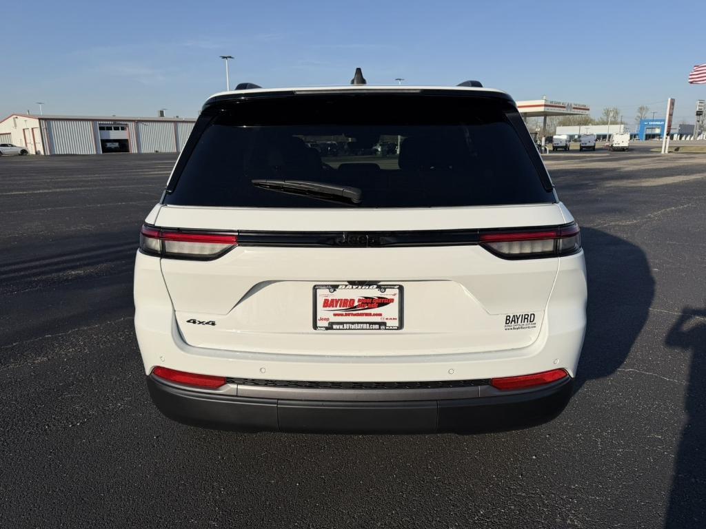 new 2026 Jeep Grand Cherokee car, priced at $47,130
