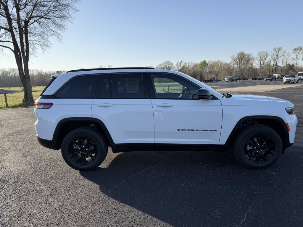 new 2026 Jeep Grand Cherokee car, priced at $47,130