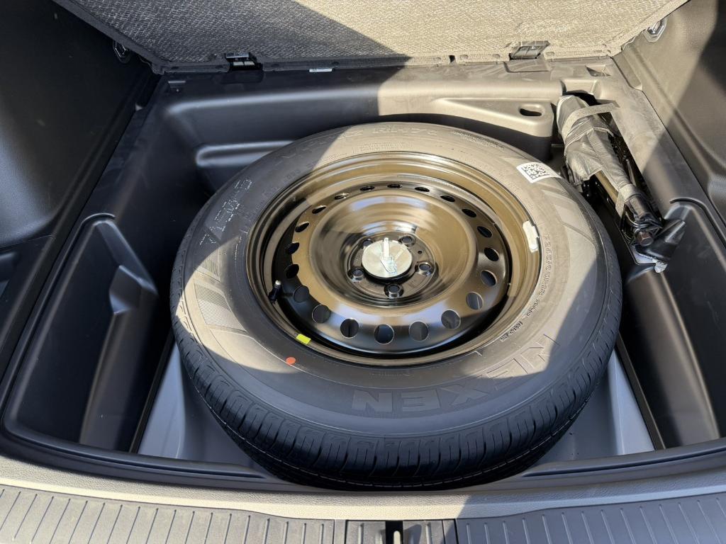 new 2026 Jeep Grand Cherokee car, priced at $47,130