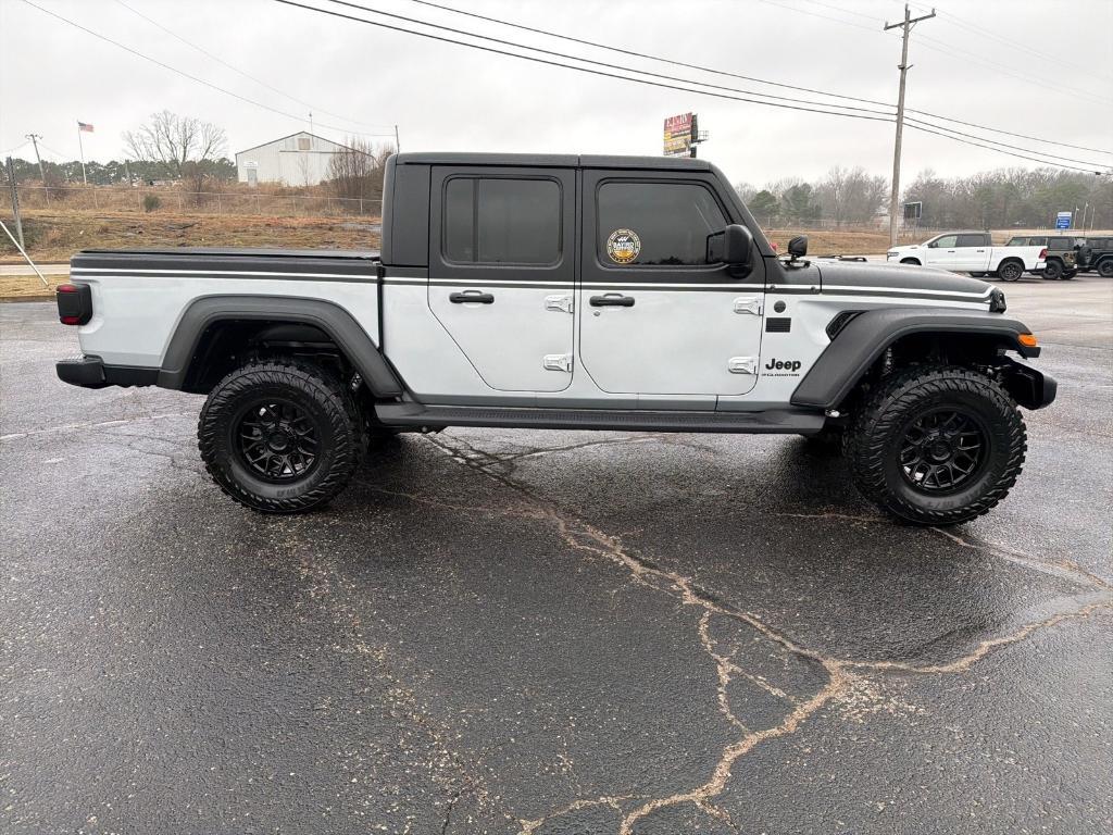 used 2024 Jeep Gladiator car, priced at $37,265
