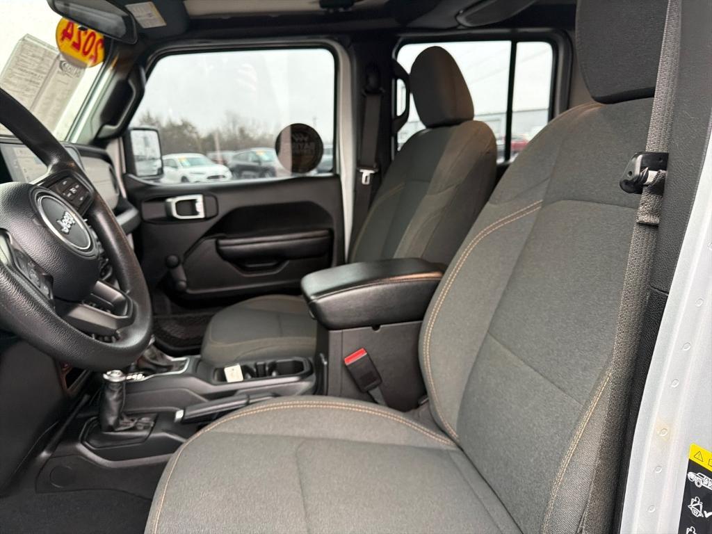 used 2024 Jeep Gladiator car, priced at $37,265