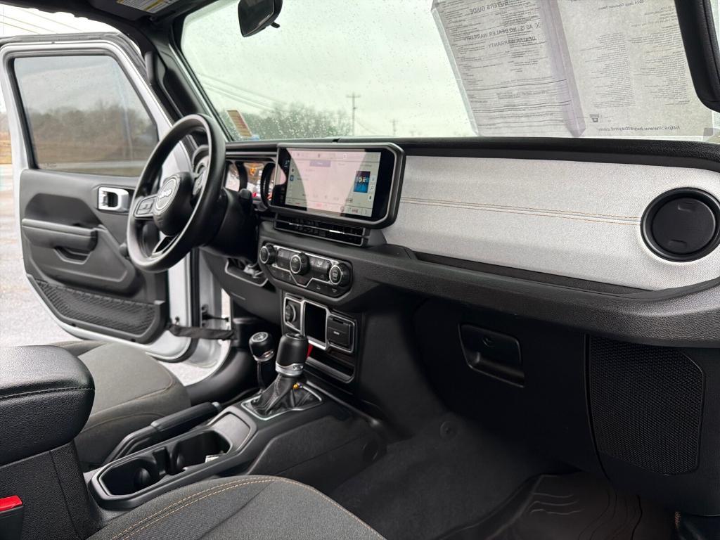 used 2024 Jeep Gladiator car, priced at $37,265