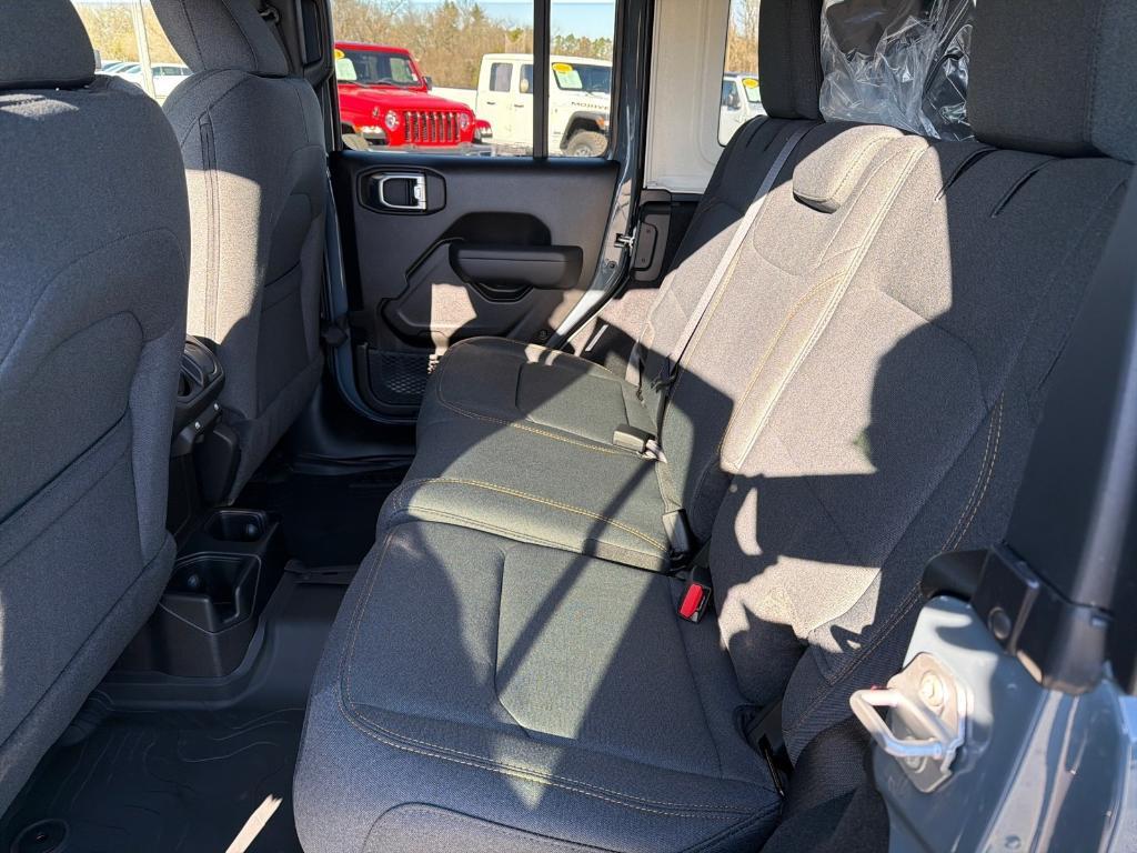 new 2026 Jeep Wrangler car, priced at $46,853