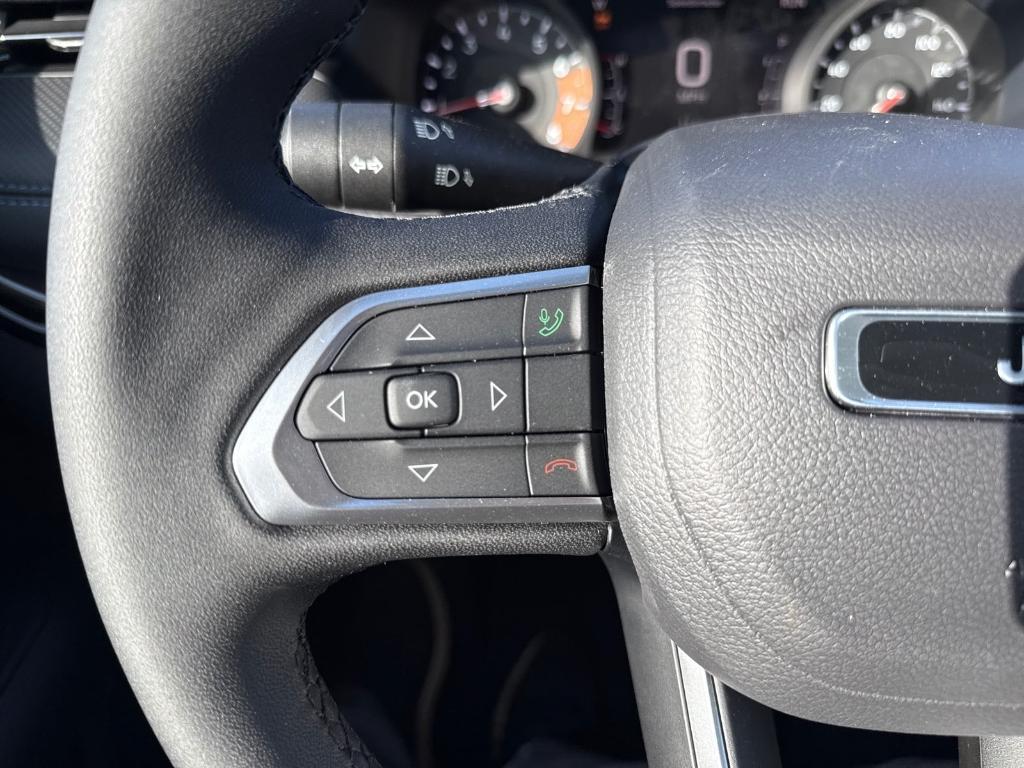 new 2026 Jeep Compass car, priced at $33,528