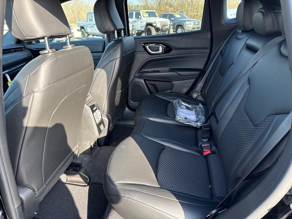 new 2026 Jeep Compass car, priced at $33,528