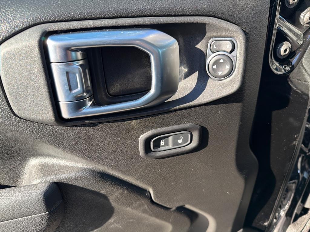 new 2026 Jeep Wrangler car, priced at $46,864