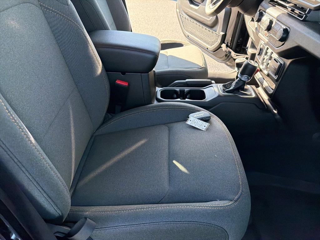 new 2026 Jeep Wrangler car, priced at $46,864