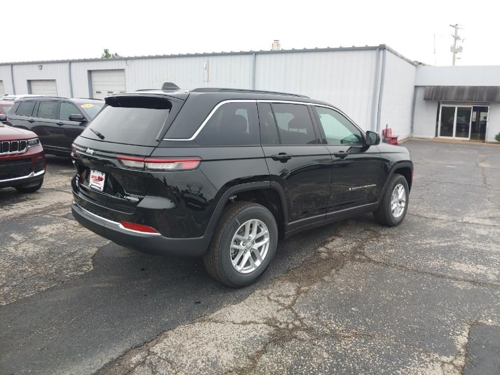 new 2026 Jeep Grand Cherokee car, priced at $41,722