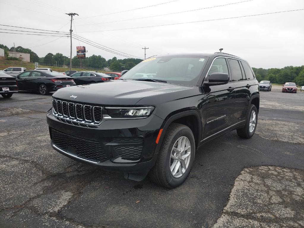 new 2026 Jeep Grand Cherokee car, priced at $41,722