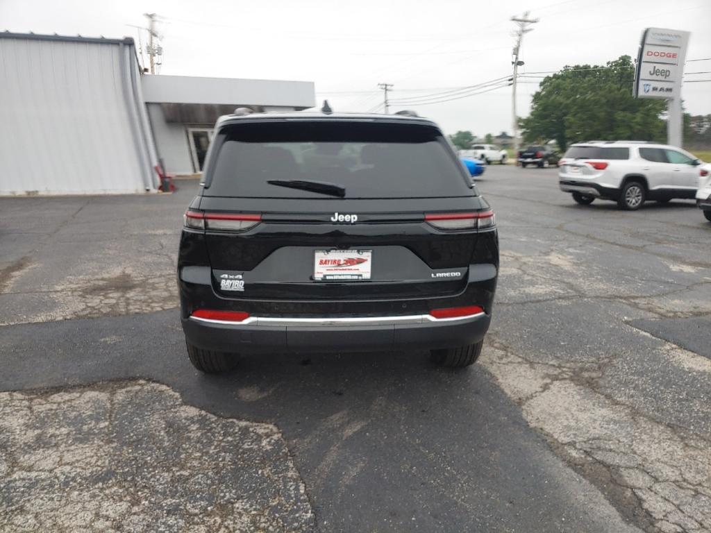 new 2026 Jeep Grand Cherokee car, priced at $41,722