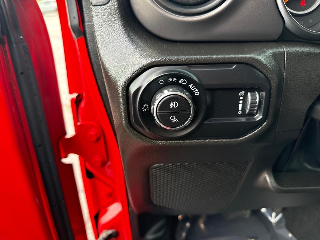 used 2023 Jeep Gladiator car, priced at $33,230