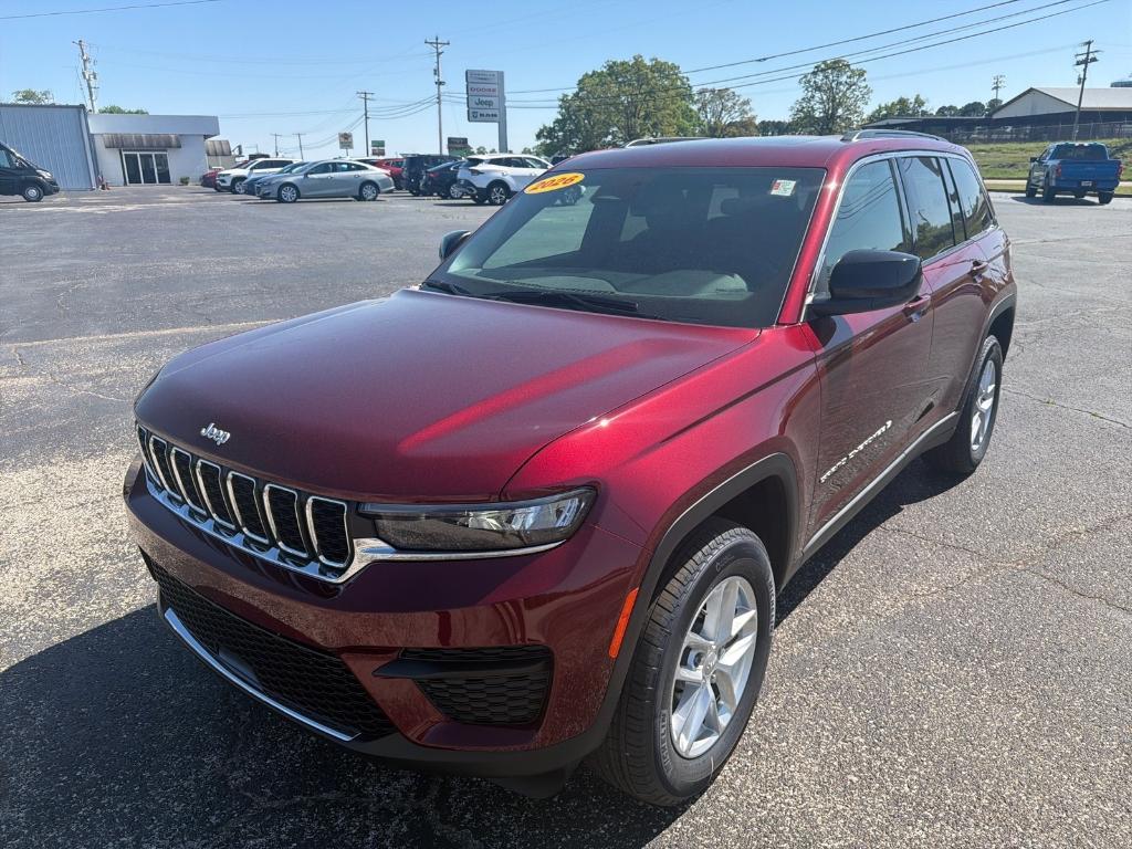 new 2026 Jeep Grand Cherokee car, priced at $41,204