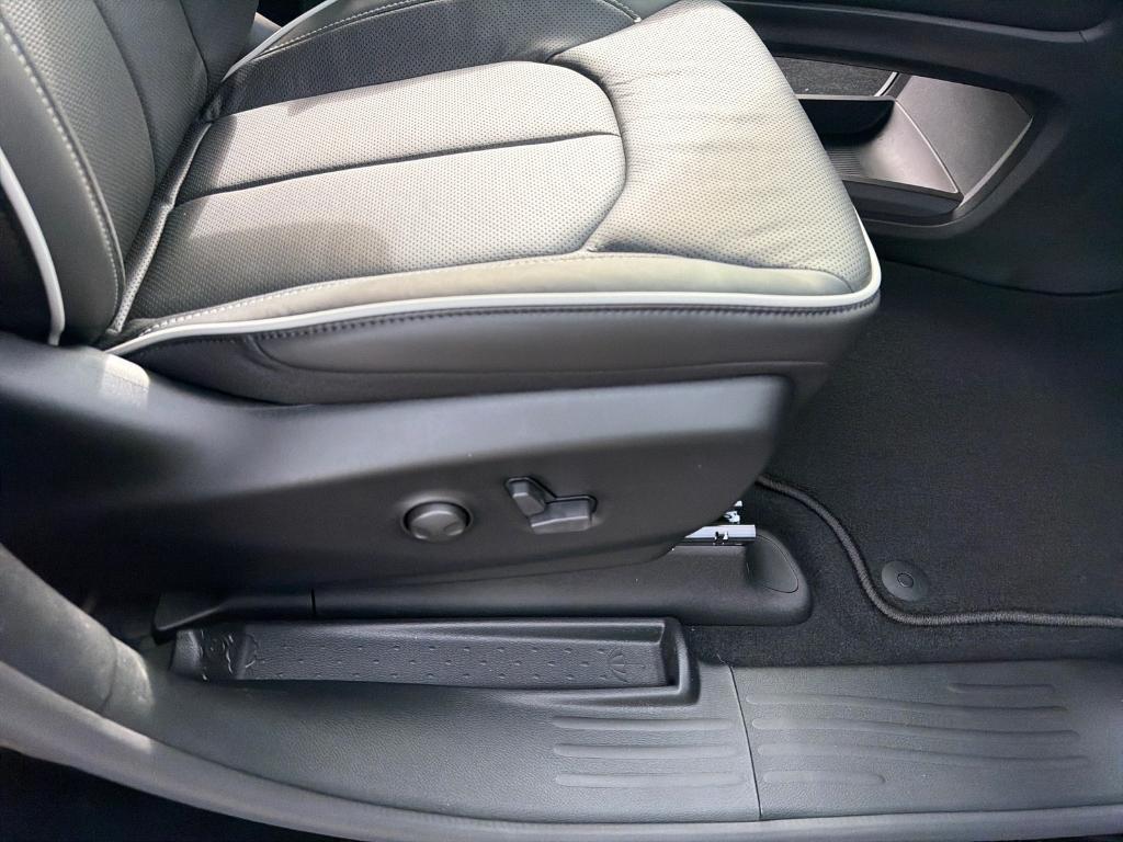 new 2026 Chrysler Pacifica car, priced at $49,293