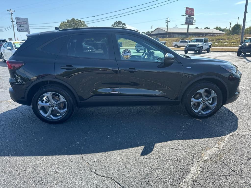 used 2025 Ford Escape car, priced at $28,584