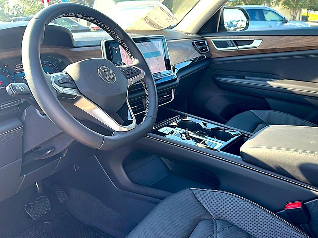 new 2026 Volkswagen Atlas car, priced at $45,173