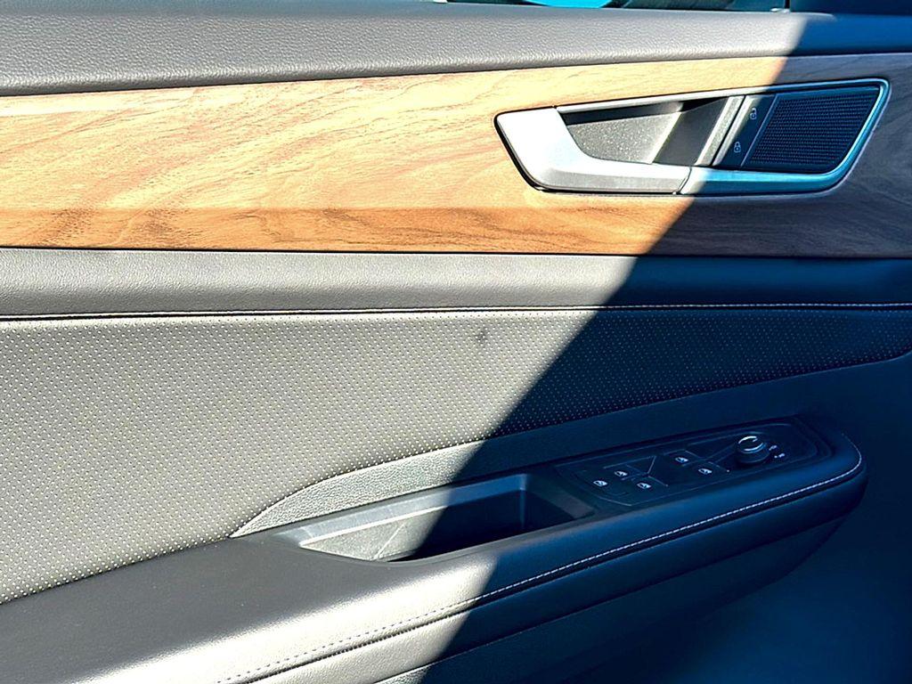 new 2026 Volkswagen Atlas car, priced at $39,906