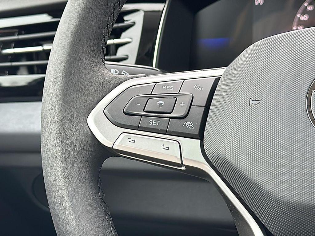 new 2025 Volkswagen Jetta car