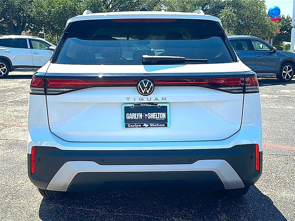 new 2025 Volkswagen Tiguan car