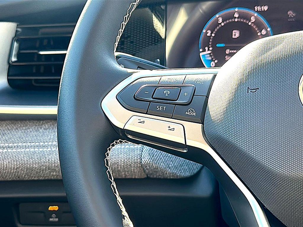 new 2026 Volkswagen Tiguan car, priced at $31,877