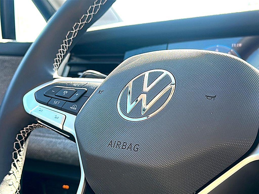 new 2026 Volkswagen Tiguan car, priced at $31,877