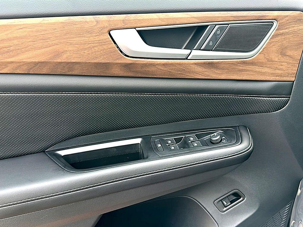 new 2026 Volkswagen Atlas car, priced at $46,720