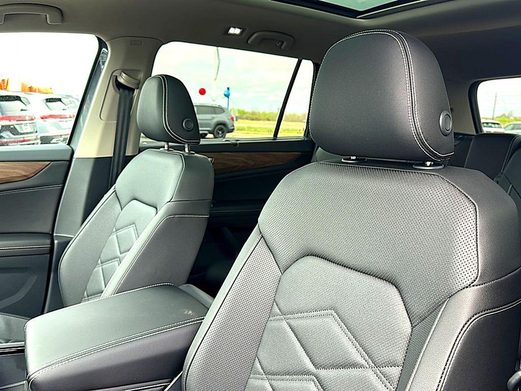 new 2026 Volkswagen Atlas car, priced at $46,720