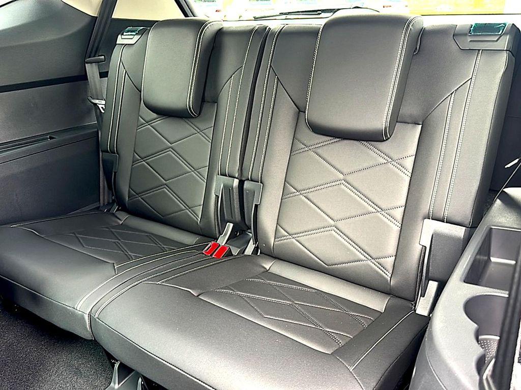 new 2026 Volkswagen Atlas car, priced at $46,720