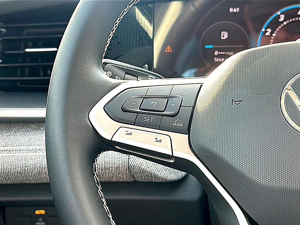 new 2026 Volkswagen Tiguan car, priced at $31,633