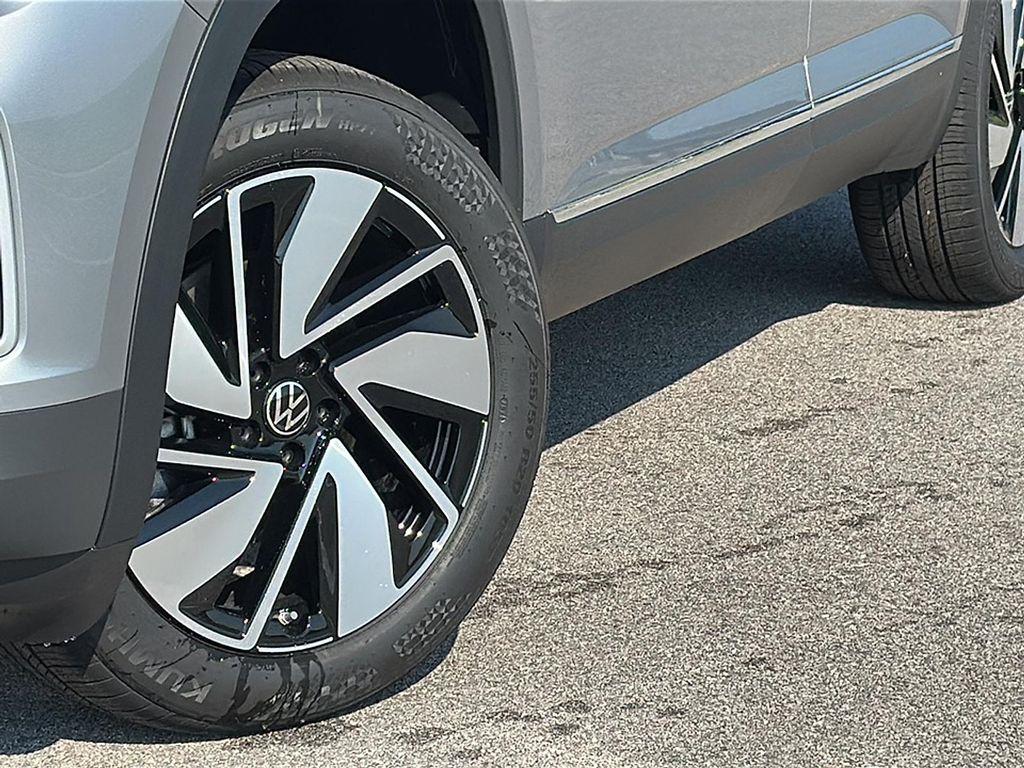 new 2026 Volkswagen Atlas car, priced at $49,520