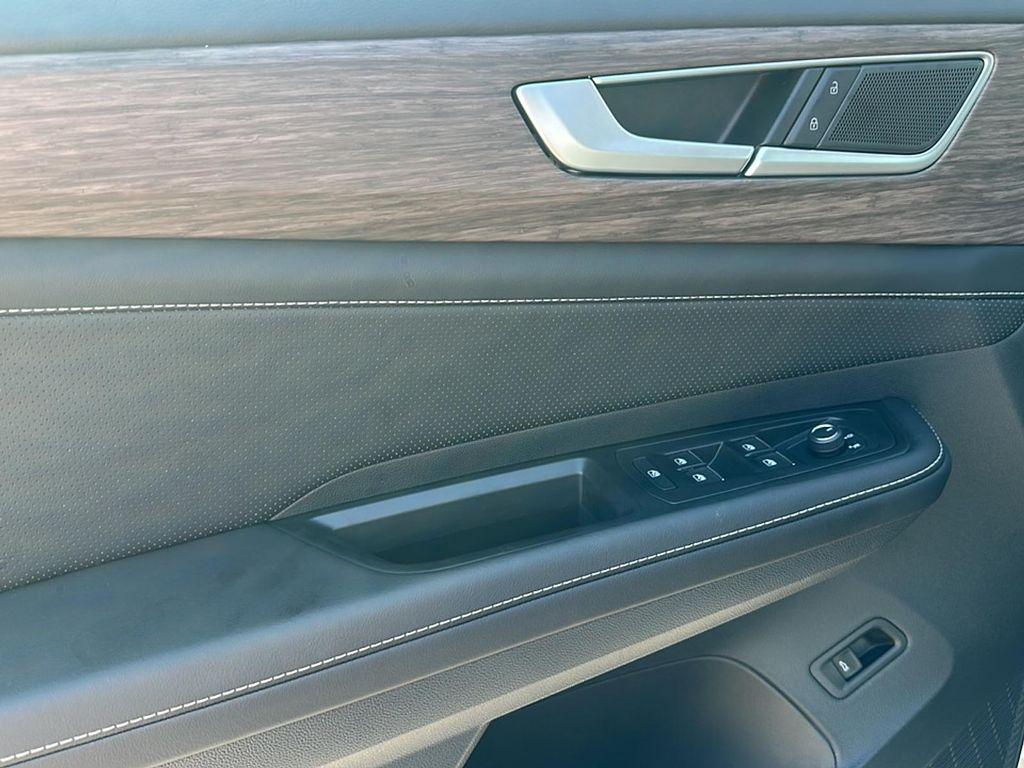 new 2026 Volkswagen Atlas car, priced at $49,520