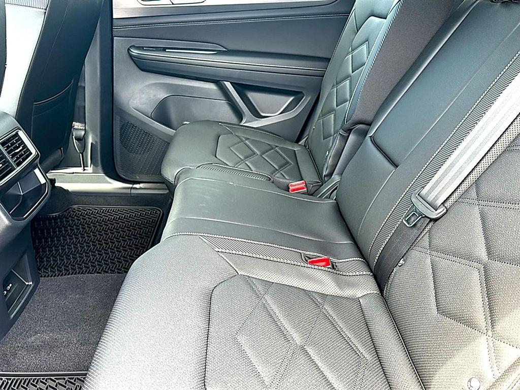 new 2026 Volkswagen Atlas Cross Sport car, priced at $38,930