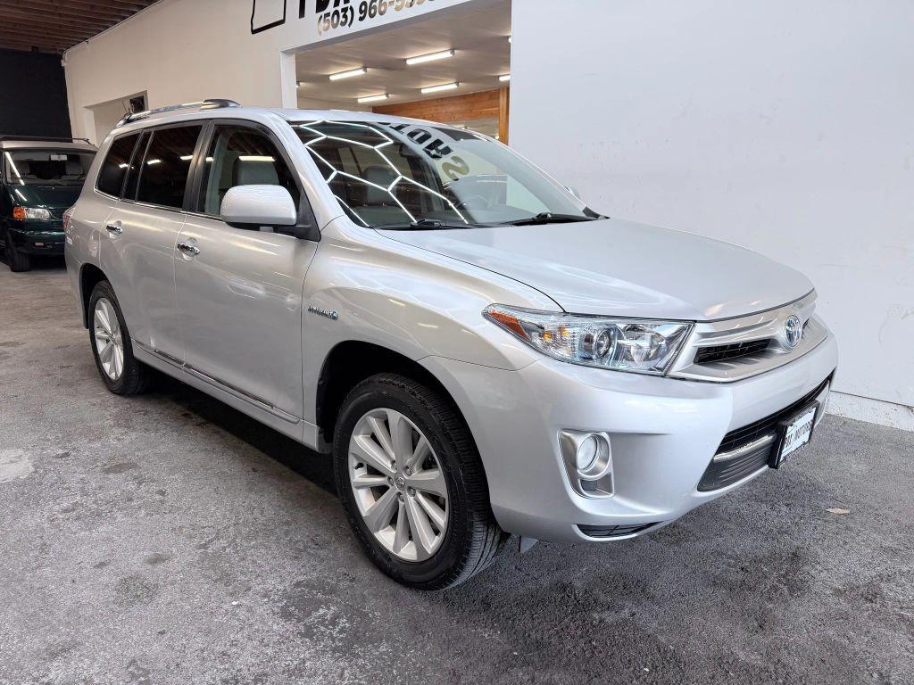 used 2011 Toyota Highlander Hybrid car, priced at $14,500