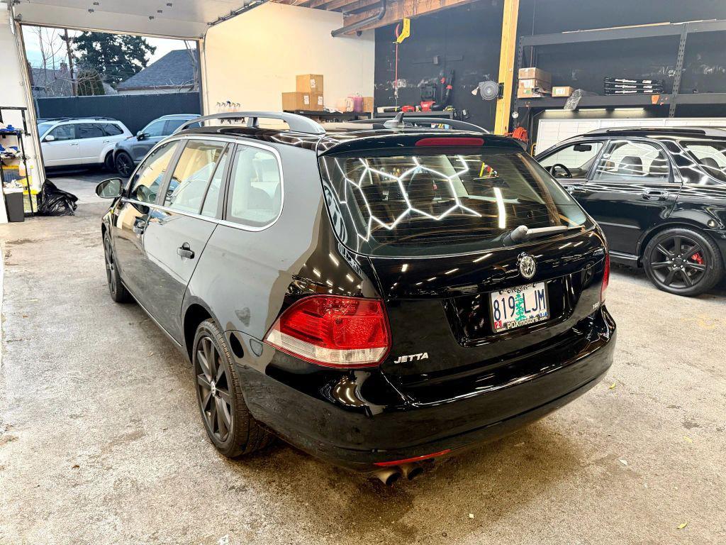 used 2014 Volkswagen Jetta SportWagen car, priced at $9,900