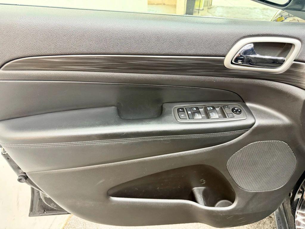 used 2021 Jeep Grand Cherokee car, priced at $23,000