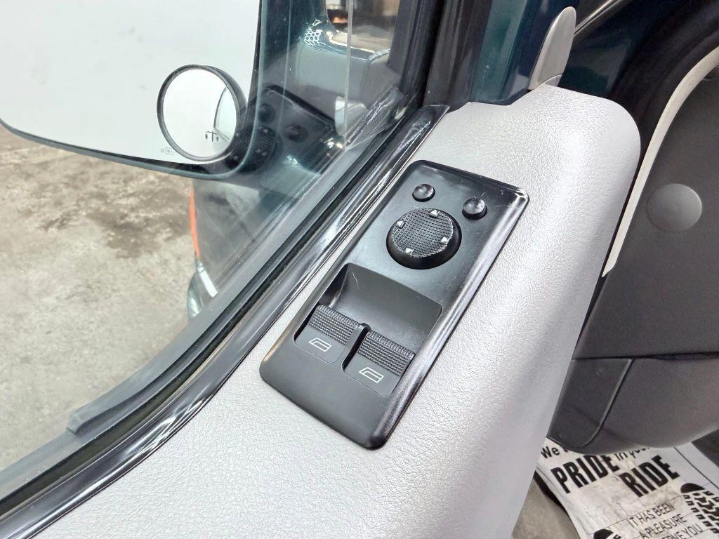 used 2003 Volkswagen Eurovan car, priced at $29,900