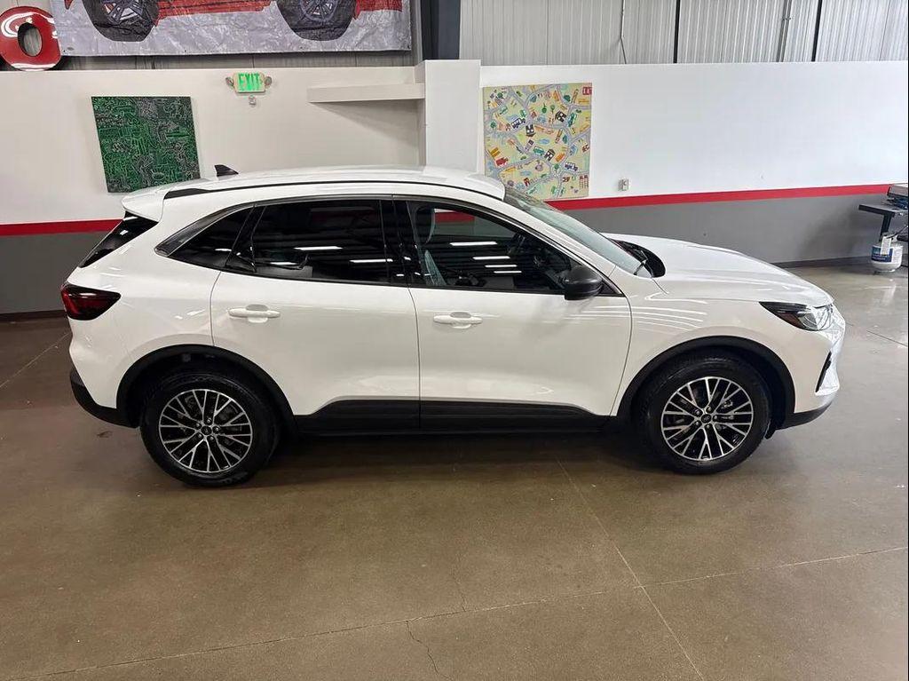 used 2023 Ford Escape car, priced at $24,899