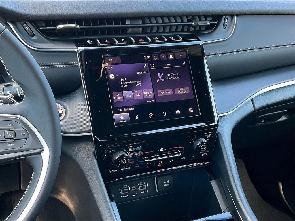 new 2025 Jeep Grand Cherokee L car, priced at $41,104