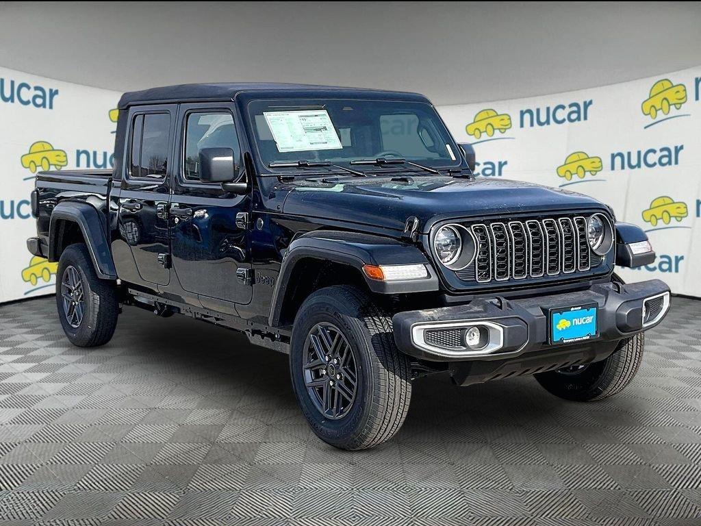 new 2026 Jeep Gladiator car, priced at $43,071