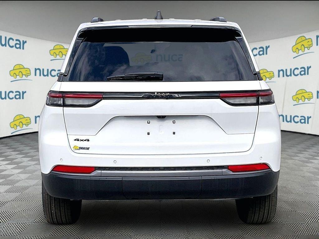 new 2026 Jeep Grand Cherokee car, priced at $44,145