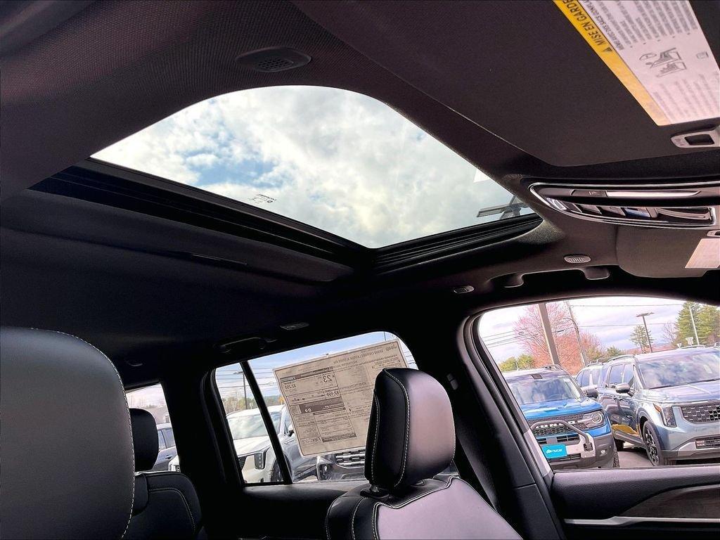 new 2026 Jeep Grand Cherokee car, priced at $44,145