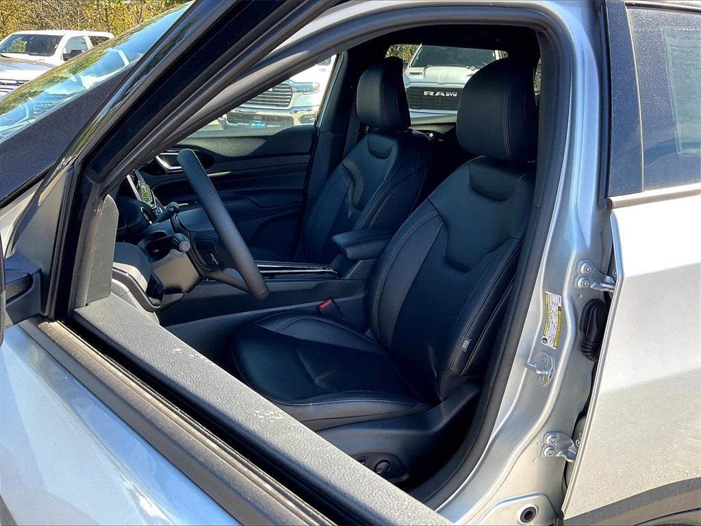 new 2026 Jeep Compass car, priced at $30,998