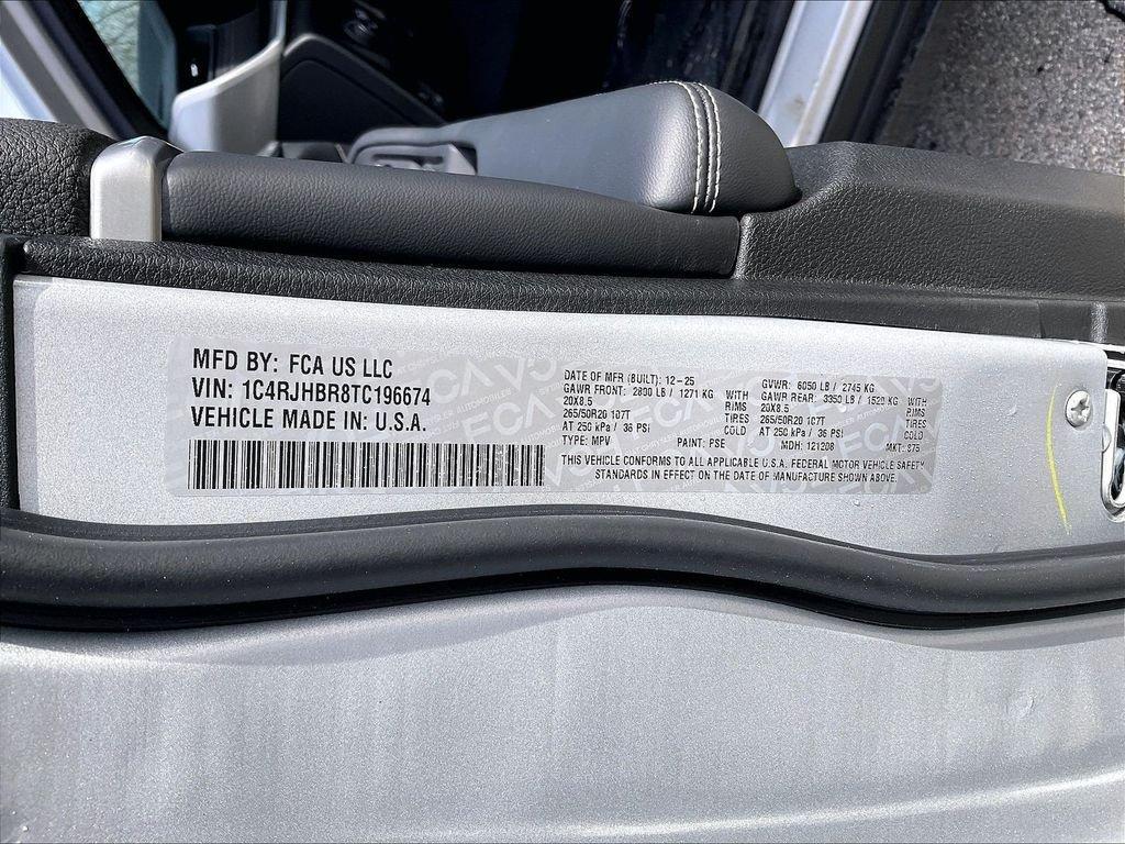 new 2026 Jeep Grand Cherokee car, priced at $44,706