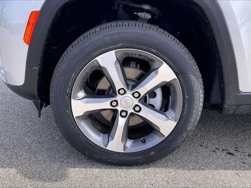 new 2026 Jeep Grand Cherokee car, priced at $44,706