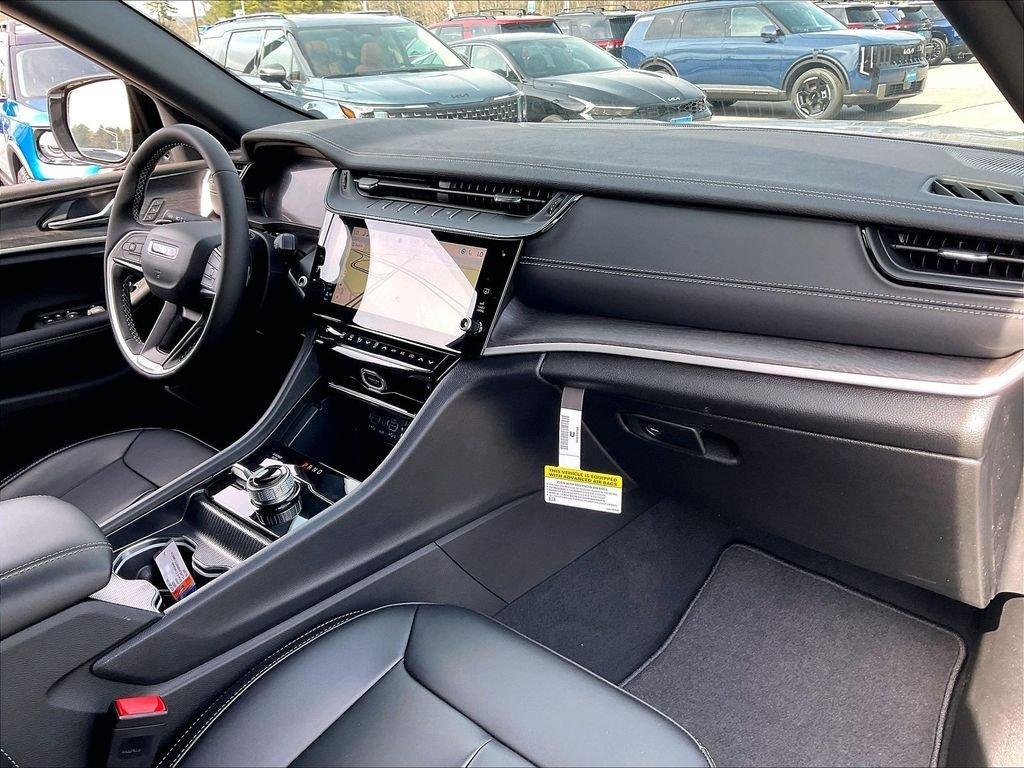 new 2026 Jeep Grand Cherokee car, priced at $44,706